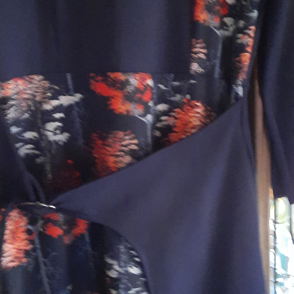Never worn - Picture 4 of 5